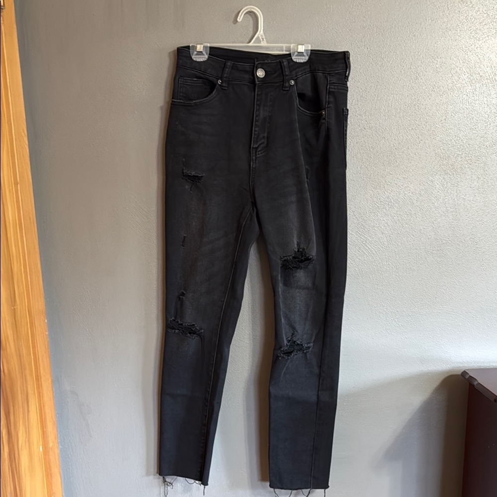 Black Distressed Women's Jeans
